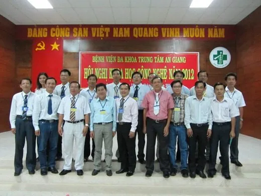 benh-vien-da-khoa-trung-tam-an-giang-to-chuc-hoi-nghi-khoa-hoc-cong-nghe-nam-20129