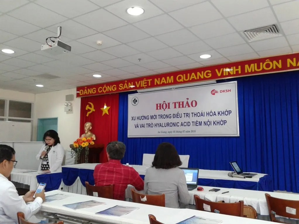 C:\Users\PDD-Sinh\Desktop\hinh bệnh vir6n\hình bệnh viện\20180705_140918.jpg