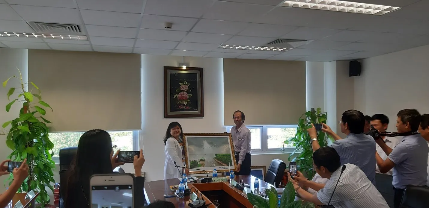 C:\Users\PDD-Sinh\Desktop\hinh bệnh vir6n\VL\20190118_155802.jpg