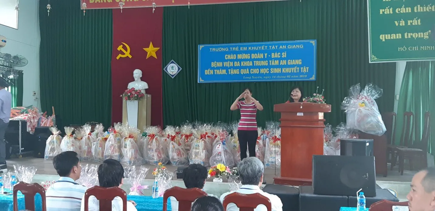 C:\Users\PDD-Sinh\Desktop\HÌNH RIÊNG\20190214_142238.jpg