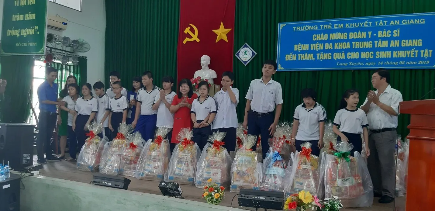 C:\Users\PDD-Sinh\Desktop\HÌNH RIÊNG\20190214_143251.jpg