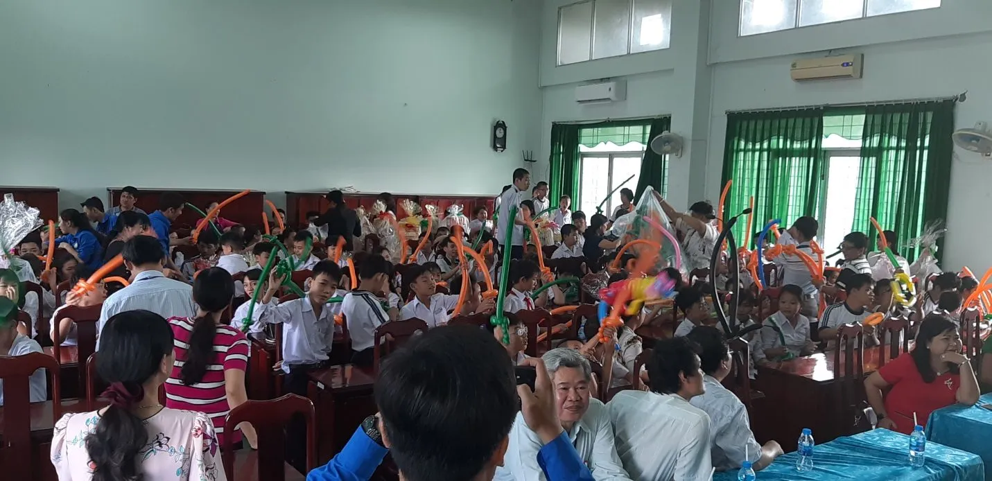C:\Users\PDD-Sinh\Desktop\HÌNH RIÊNG\20190214_145800.jpg