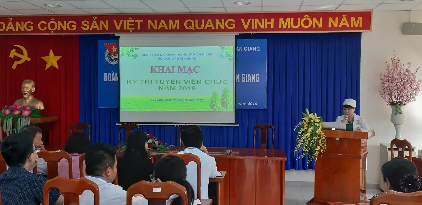 C:\Users\PDD-Sinh\Desktop\thi tuyển\20190619_075840.jpg
