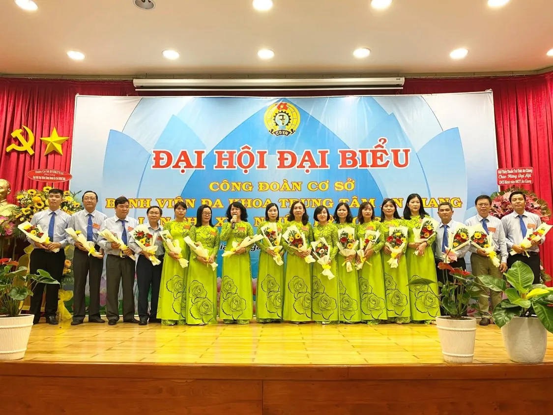 https://b-f9-zpcloud.zdn.vn/7105423956449400477/eaee62d5b3e269bc30f3.jpg