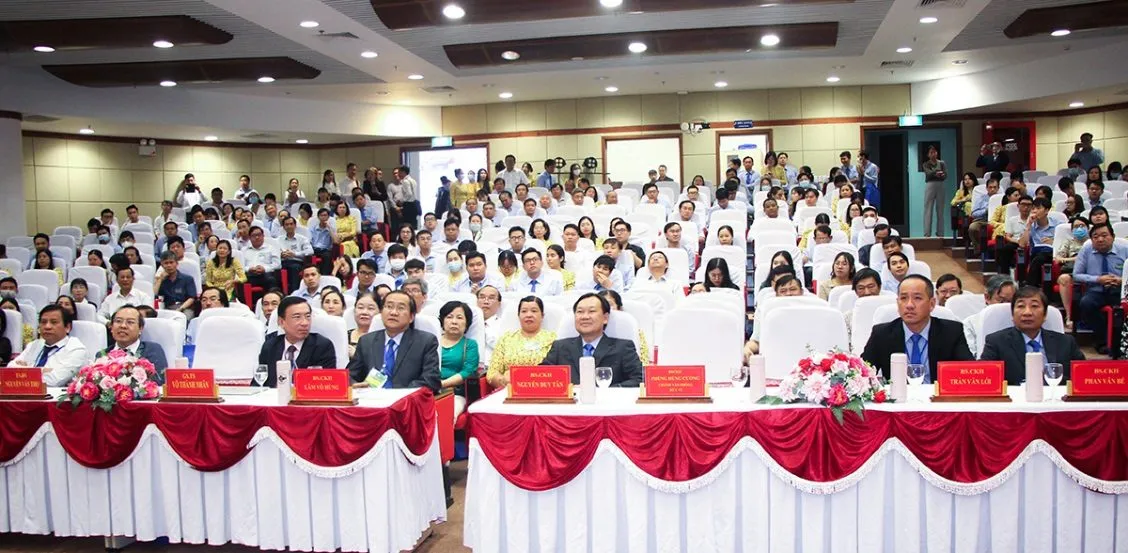 D:\FILE CỦA HUỆ\ảnh sự kiện 2023\Hội nghị khoa học kỹ thuật\IMG_8583_compressed.jpg