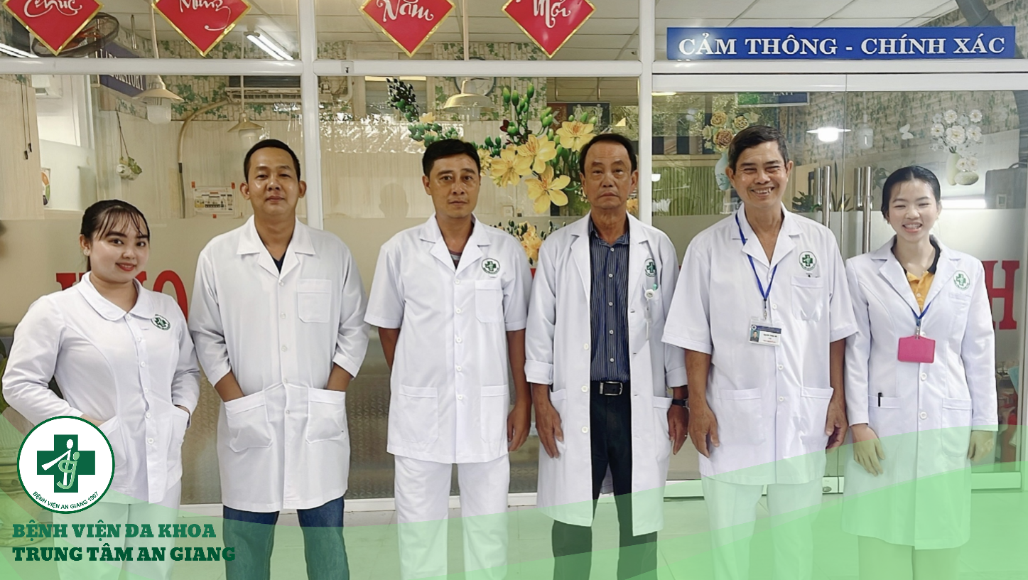 A group of men in white coats Description automatically generated