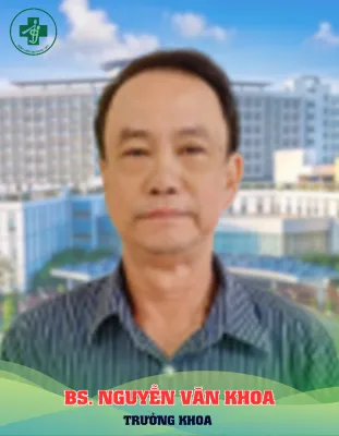 A person in a blue shirt Description automatically generated