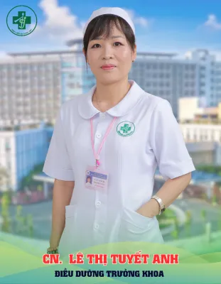 A person in a white coat Description automatically generated