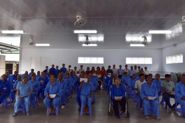 D:\FILE CỦA HUỆ\Ảnh sự kiện 2024\Tặng quà cho TT bảo trợ\ảnh đã sửa\fb0315c65ae3f7bdaef2.jpg