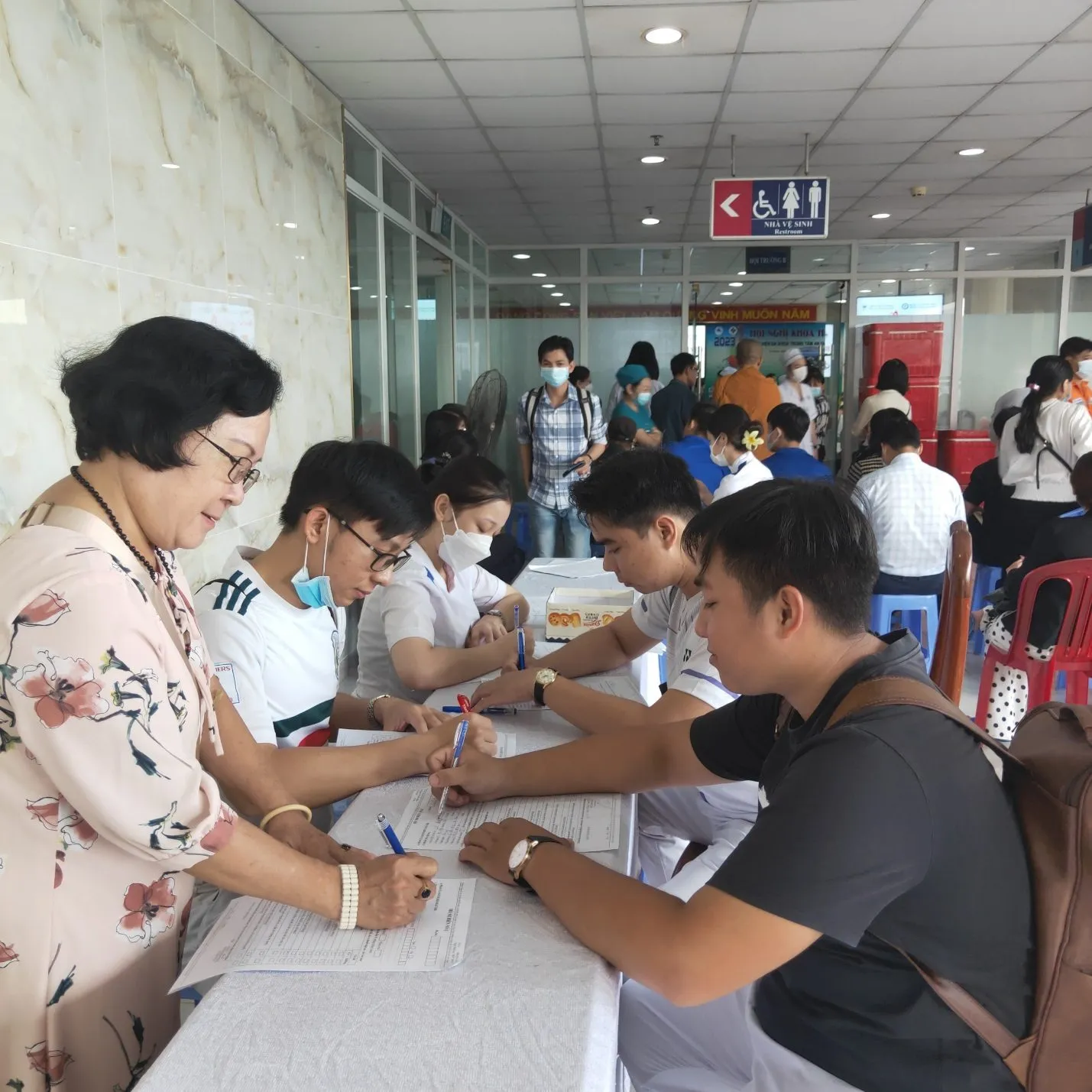 C:\Users\Administrator\Pictures\hiến máu đợt 1\9613a49aa454080a5145.jpg