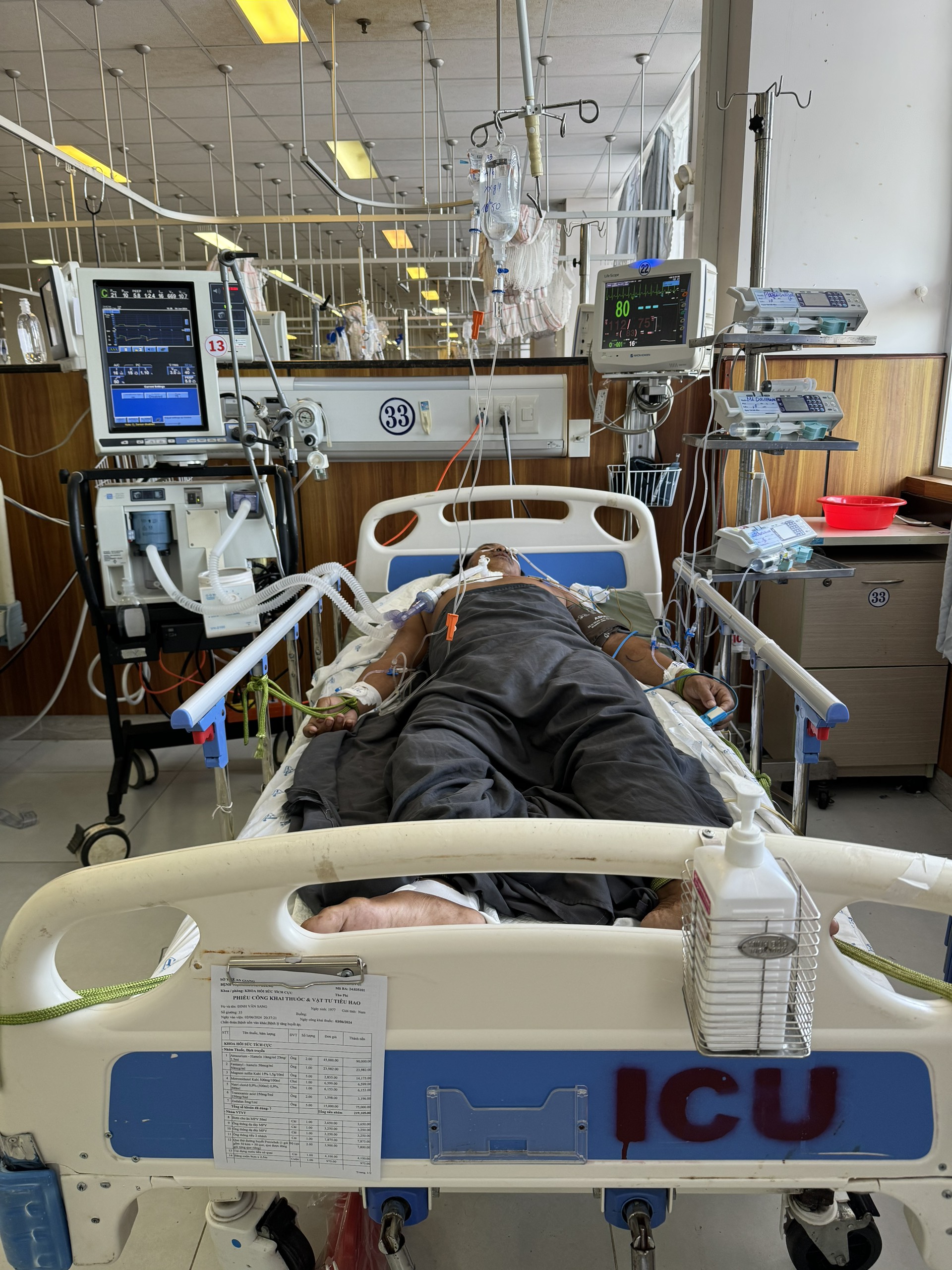 D:\Viet báo\Ảnh\Uốn ván.jpg