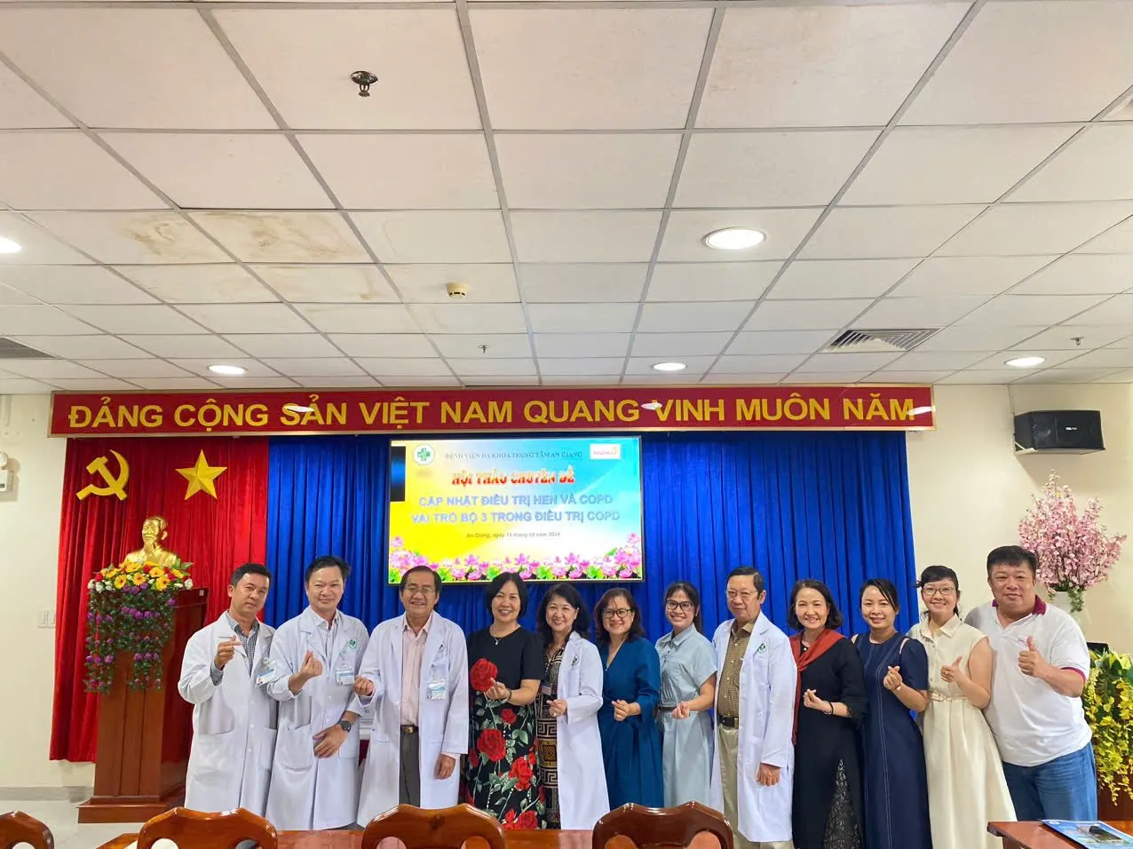 D:\FILE CỦA HUỆ\Ảnh sự kiện 2024\Hội thảo COPD\43f1f00e89032f5d7612.jpg