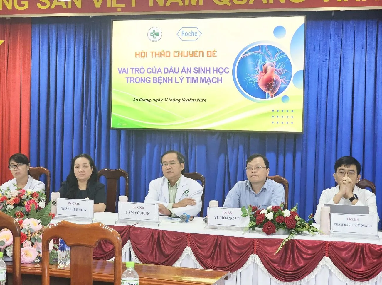 D:\FILE CỦA HUỆ\Ảnh sự kiện 2024\hội thảo vai trò dấu ấn sinh học trong bệnh lý tim mạch\z5988465443202_c26cbd5be58af3d2588b19fa3494a43d.jpg