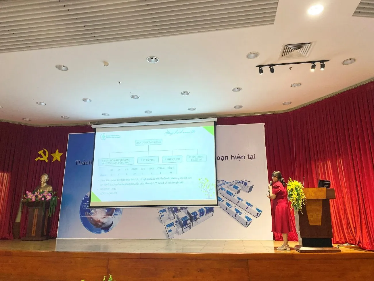 D:\FILE CỦA HUỆ\Ảnh sự kiện 2024\Khánh thành hệ thống xét nghiệm tự động\z6102456563884_36236d045ad5697ce7d02807801e3cda.jpg