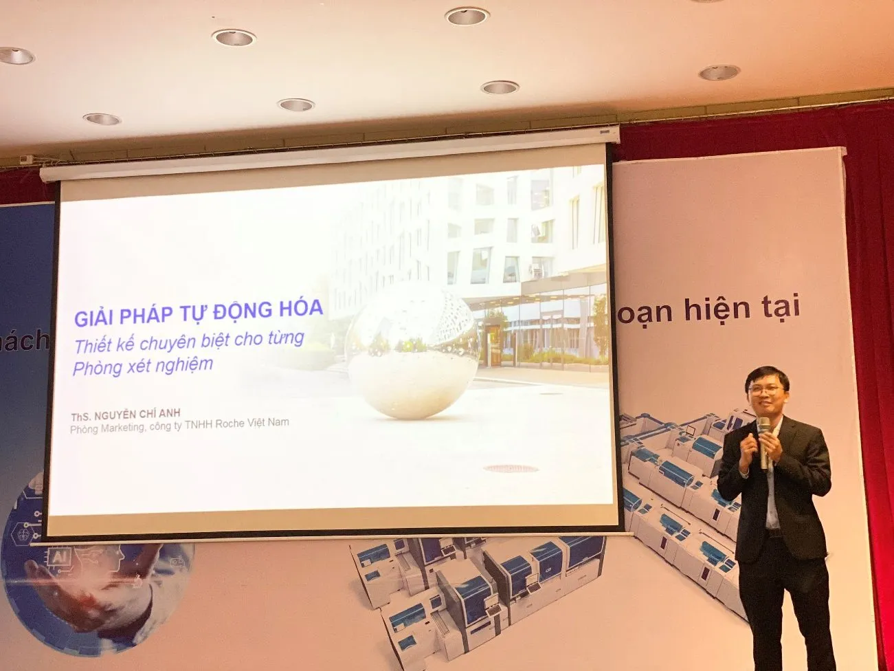 D:\FILE CỦA HUỆ\Ảnh sự kiện 2024\Khánh thành hệ thống xét nghiệm tự động\z6102456242798_95d324977a61c970cd1010895cb42363.jpg