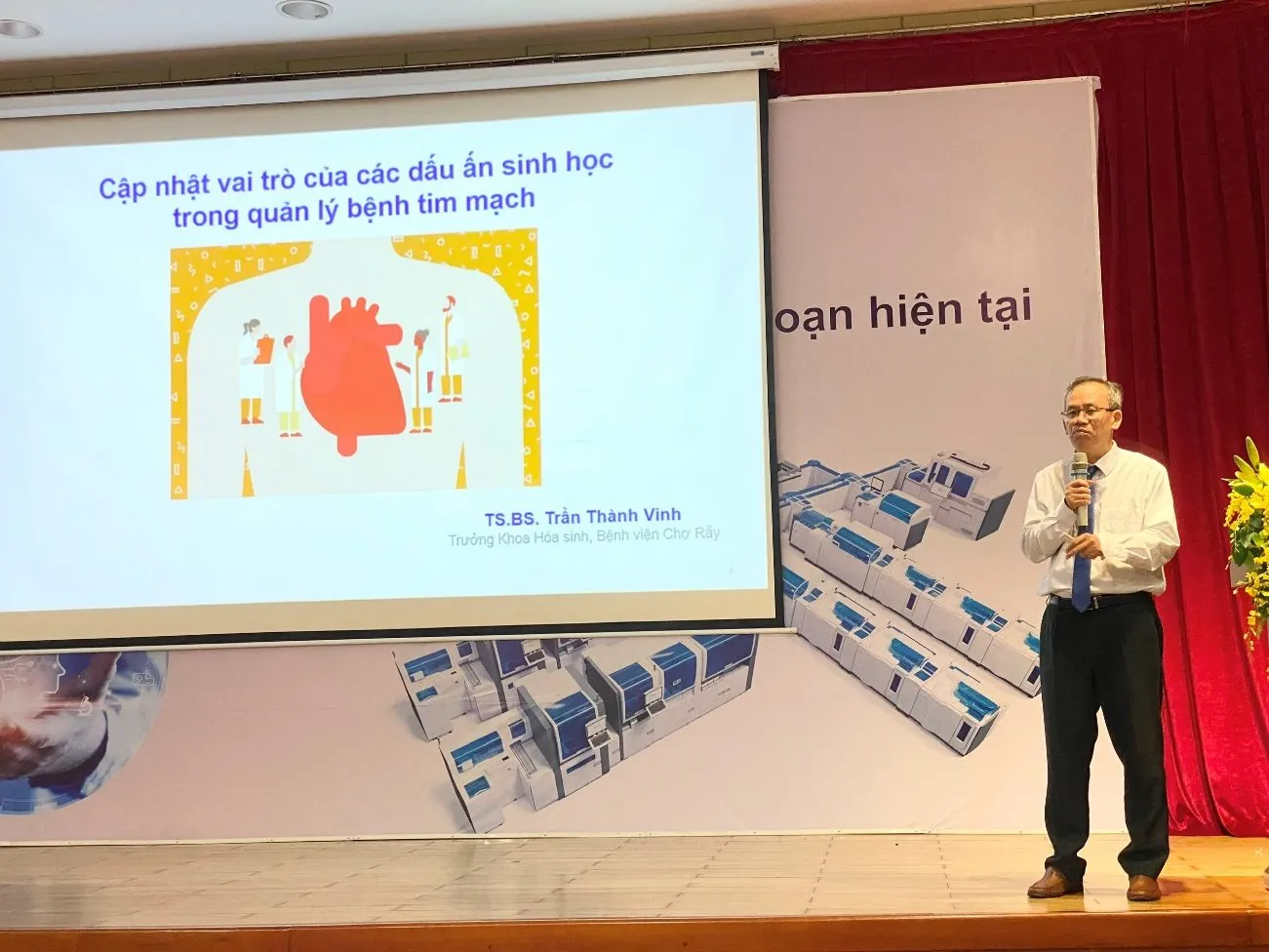 D:\FILE CỦA HUỆ\Ảnh sự kiện 2024\Khánh thành hệ thống xét nghiệm tự động\z6102456317175_7f4ee39b07bbbb82aec598b372d0ea7d.jpg